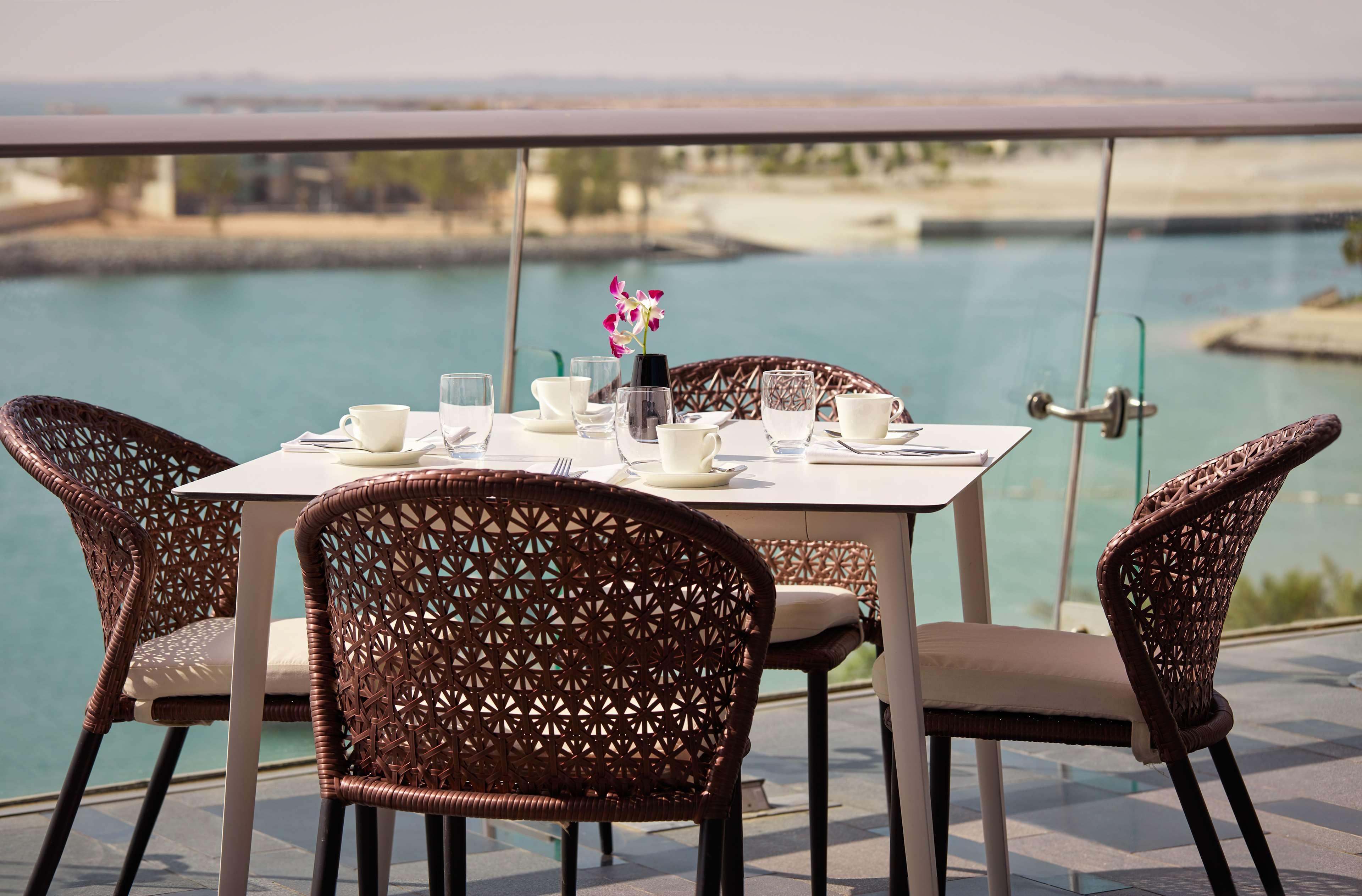 Grand Hyatt Abu Dhabi Hotel & Residences Emirates Pearl Exterior foto